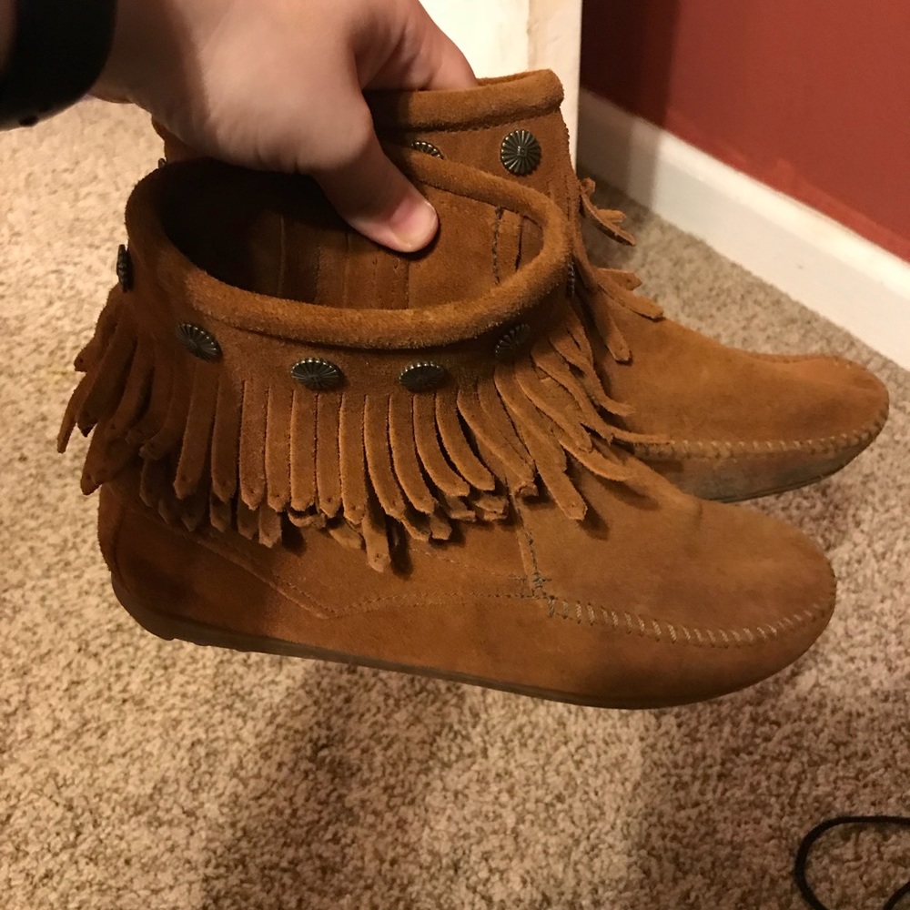 Minnetonka short boots
